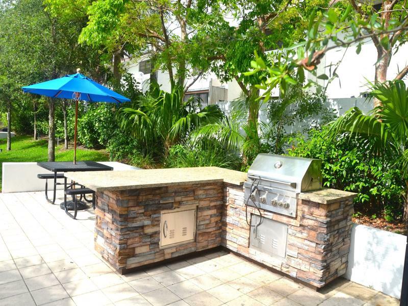Riviera Luxury Living At River Oaks Marina And Tower * Miami