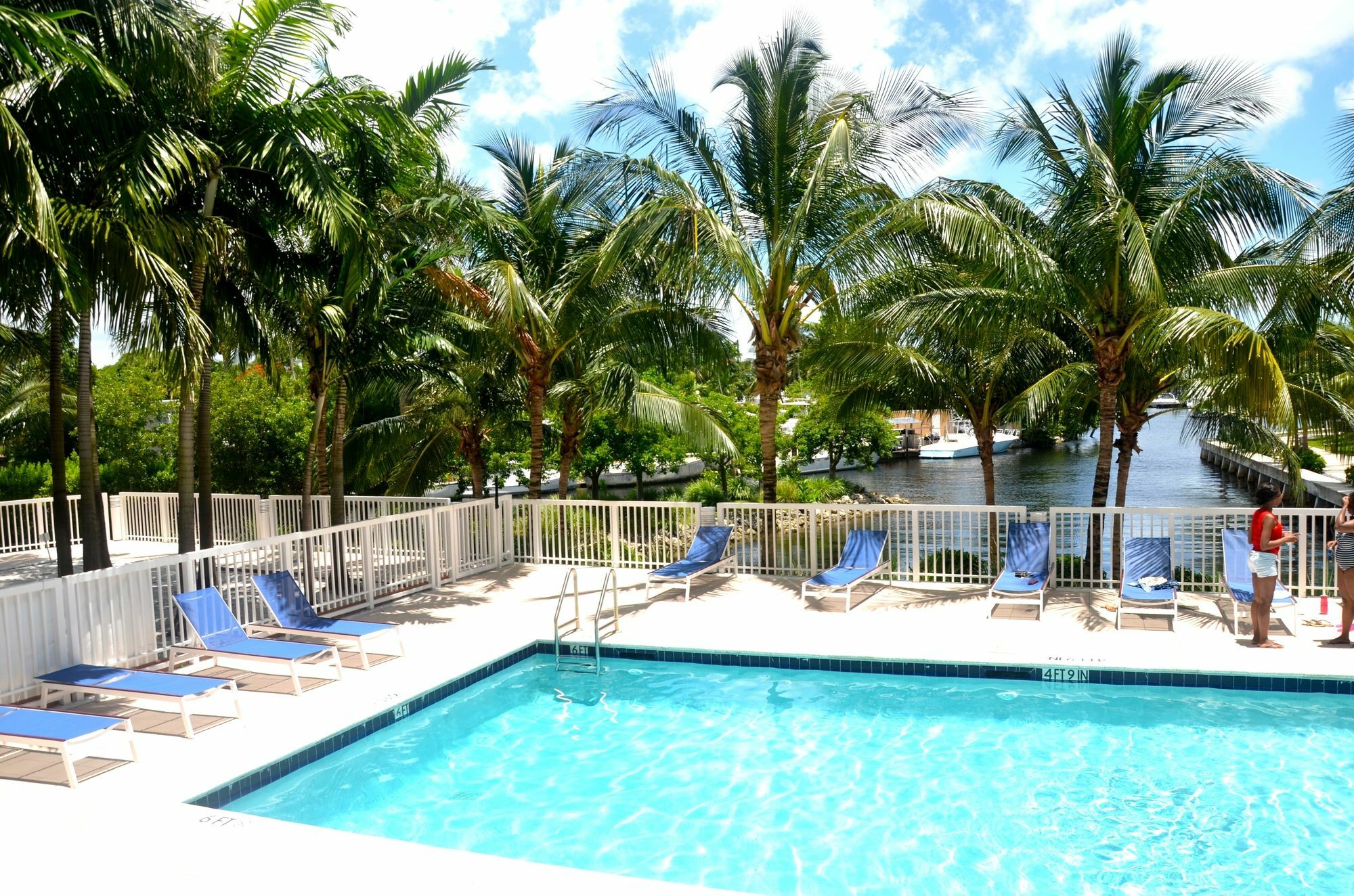 Riviera Luxury Living At River Oaks Marina And Tower Apartment
