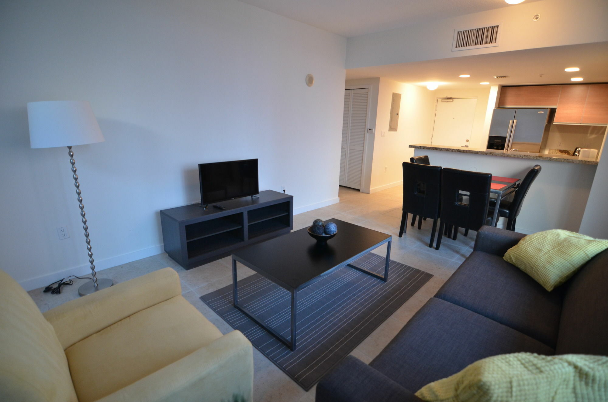 Riviera Luxury Living At River Oaks Marina And Tower Apartment *