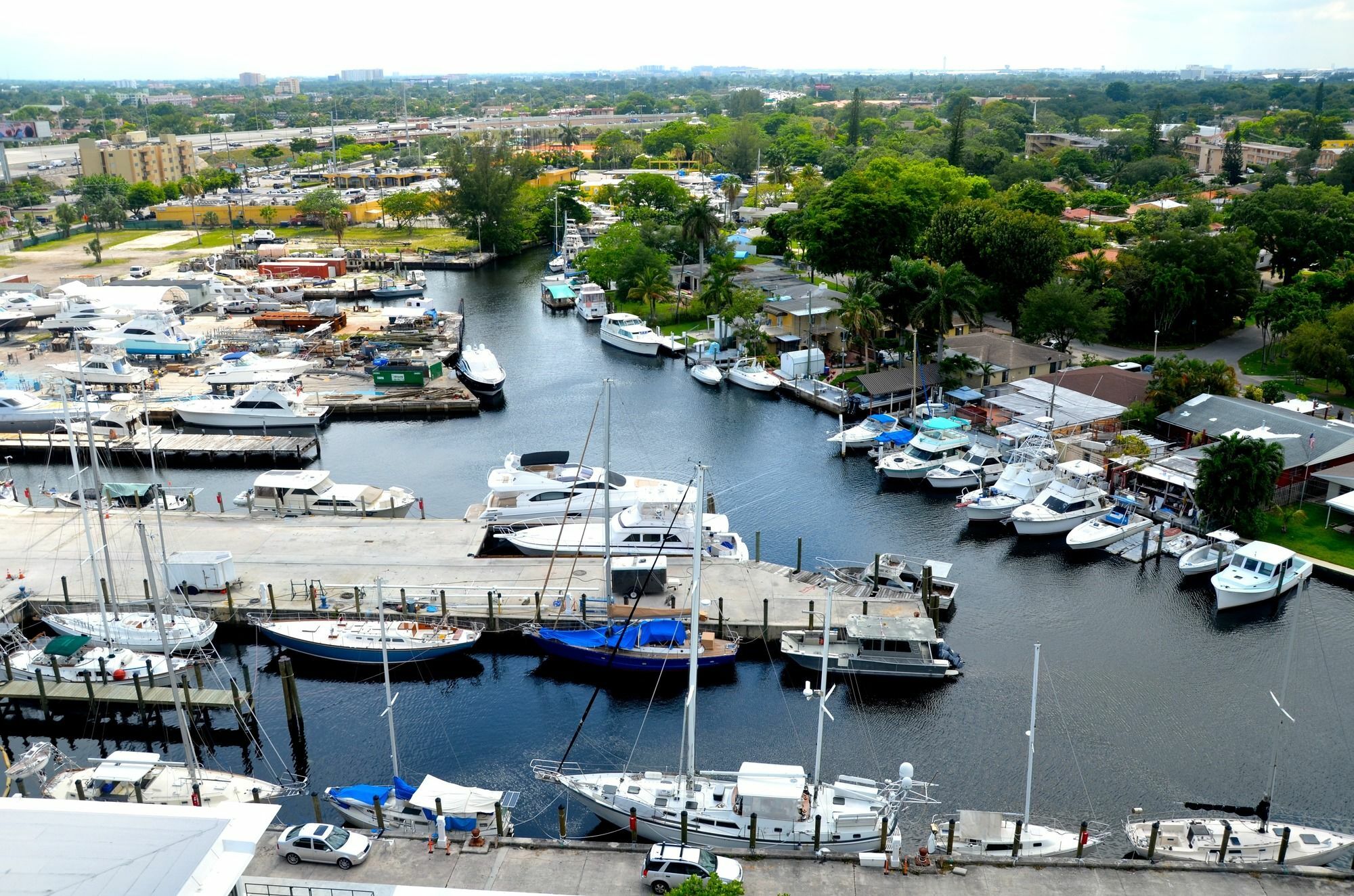 Riviera Luxury Living At River Oaks Marina And Tower * Miami